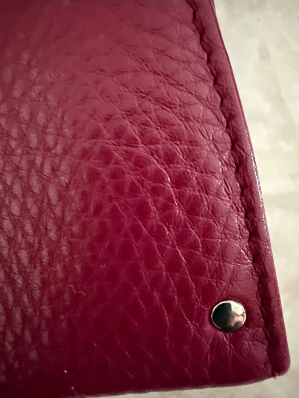 Salvatore Ferragamo Authentic Wine Red Burgundy Pebbled Leather Wallet - Picture 5 of 13